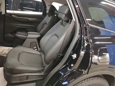 Ford Edge 2025, 7300 км, за 26639.38 USD - фото 17