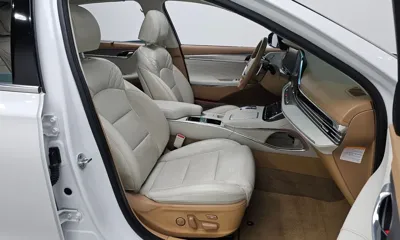 Hyundai Grandeur 2020, 91002 км, за 17657.87 USD - фото 11