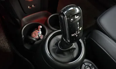 MINI Cooper 2019, 47649 км, за 11126.43 USD - фото 9
