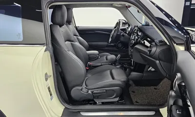 MINI Cooper 2019, 47649 км, за 11126.43 USD - фото 10