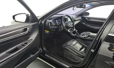 Hyundai Grandeur 2017, 211728 км, за 5251.41 USD - фото 10