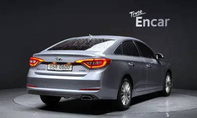 Hyundai Sonata 2017, 59456 км, за 7085.74 USD - фото 2