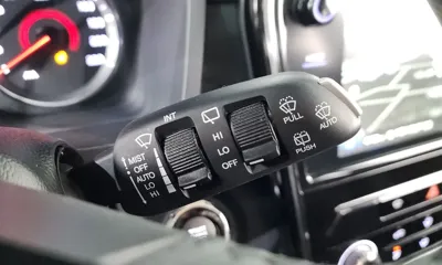 KG_Mobility_Ssangyong TIBOLI 2021, 57582 км, за 7995.84 USD - фото 29