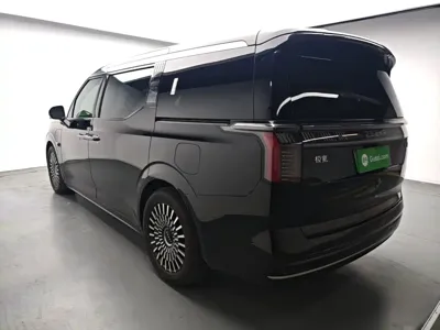 Zeekr 009 2024, 56900 км, за 42288.76 USD