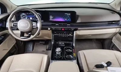 Kia Canival 2023, 46178 км, за 27545.42 USD - фото 7