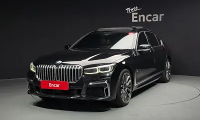 BMW 7-Series · 2020 год