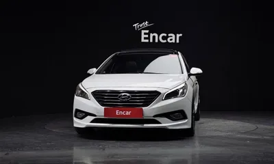 Hyundai Sonata 2015, 121800 км, за 7100.98 USD