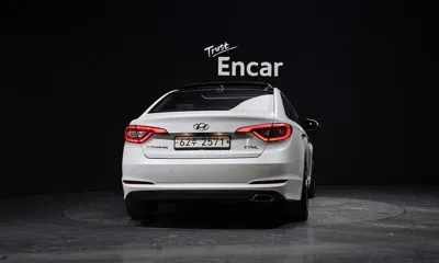 Hyundai Sonata 2015, 121800 км, за 7100.98 USD