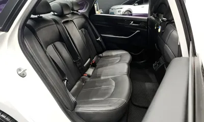 Hyundai Sonata 2015, 121800 км, за 7100.98 USD - фото 11