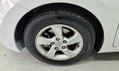 Hyundai Avante 2014, 161586 км, за 2953.92 USD