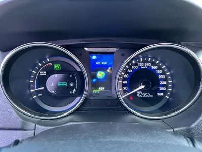 Hyundai Sonata 2015, 162100 км, за 3150.85 USD - фото 13