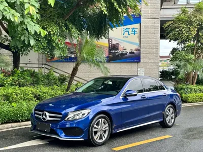 Mercedes-Benz C-Class · 2018 год