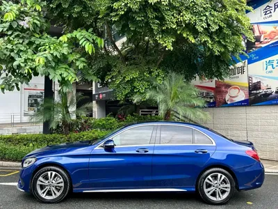 Mercedes-Benz C-Class 2018, 91700 км, за 12212.83 USD
