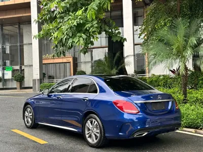 Mercedes-Benz C-Class 2018, 91700 км, за 12212.83 USD