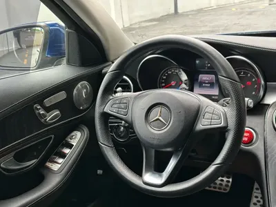 Mercedes-Benz C-Class 2018, 91700 км, за 12212.83 USD - фото 18
