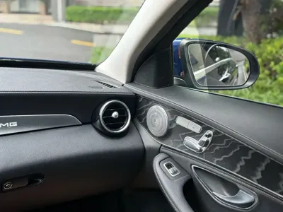 Mercedes-Benz C-Class 2018, 91700 км, за 12212.83 USD - фото 19