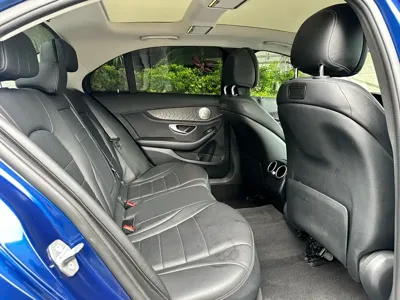 Mercedes-Benz C-Class 2018, 91700 км, за 12212.83 USD - фото 26