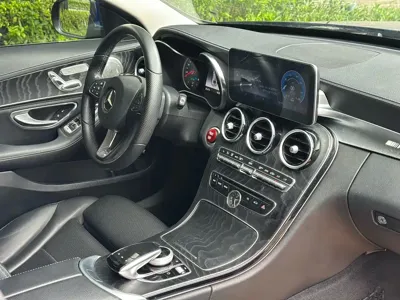 Mercedes-Benz C-Class 2018, 91700 км, за 12212.83 USD - фото 28