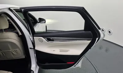Hyundai Grandeur 2022, 66106 км, за 16541.95 USD - фото 25