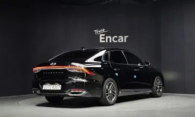 Hyundai Grandeur 2020, 32699 км, за 14195.48 USD