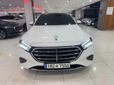 Mercedes-Benz E-Class 2024, 26820 км, за 45621.64 USD