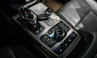 Hyundai Equus 2013, 225178 км, за 4591.43 USD - фото 9