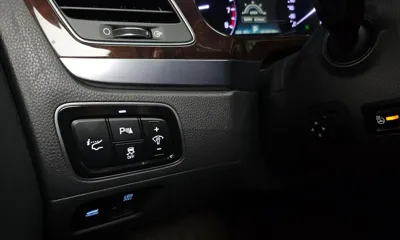Hyundai Equus 2013, 225178 км, за 4591.43 USD - фото 13