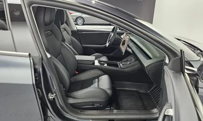 Tesla Model 3 2025, 23882 км, за 37744.52 USD - фото 26