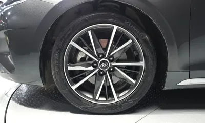 Hyundai Grandeur 2020, 172216 км, за 10174.61 USD