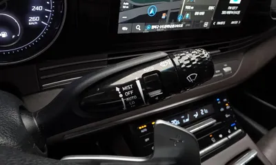 Hyundai Grandeur 2020, 172216 км, за 10174.61 USD - фото 27