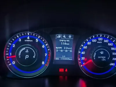 Hyundai i40 2016, 172298 км, за 3841.06 USD - фото 19