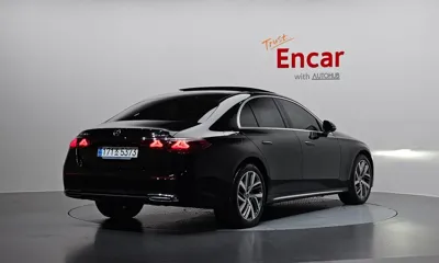 Mercedes-Benz E-Class 2024, 28506 км, за 43554.56 USD - фото 2