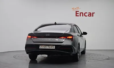 Hyundai Avante 2024, 36021 км, за 10831.04 USD