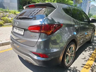 Hyundai Santafe 2016, 114227 км, за 9250.82 USD
