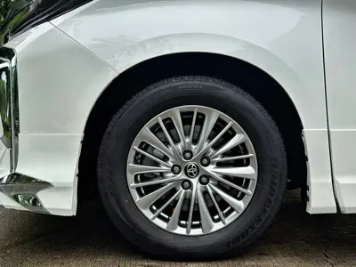 Toyota Vellfire 2023, 60000 км, за 85289.18 USD