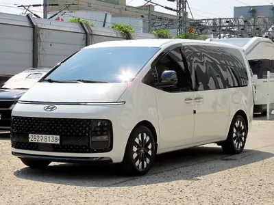 Hyundai Staria 2025, 104404 км, за 19284.3 USD