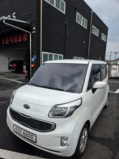Kia Ray 2012, 79963 км, за 4037.25 USD