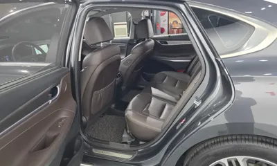 Hyundai Grandeur 2018, 190077 км, за 6514.66 USD - фото 11