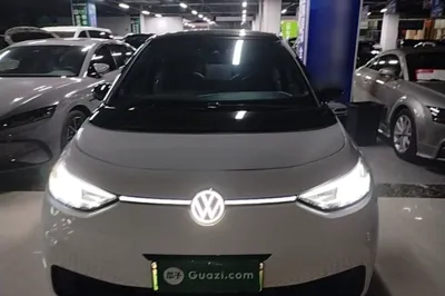 Volkswagen ID.3 2025, 26500 км, за 15638 USD