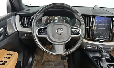 Volvo XC60 2020, 149732 км, за 17178.72 USD - фото 13