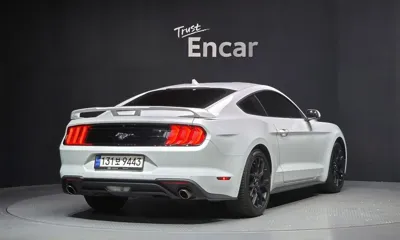 Ford Mustang 2023, 53357 км, за 22144.38 USD