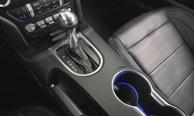 Ford Mustang 2023, 53357 км, за 21990.29 USD - фото 9
