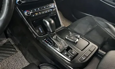 Hyundai Grandeur 2017, 138674 км, за 7525.6 USD - фото 9