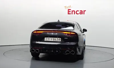 Kia Stinger 2018, 140182 км, за 8336.62 USD