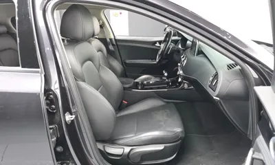 Kia Stinger 2018, 140182 км, за 8336.62 USD - фото 11