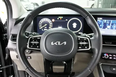 Kia Canival 2024, 39100 км, за 24199.87 USD - фото 12