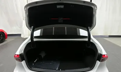 Hyundai Grandeur 2020, 80030 км, за 14626.53 USD - фото 20