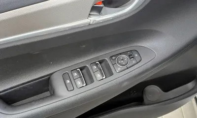 Hyundai Grandeur 2020, 80030 км, за 14626.53 USD - фото 27