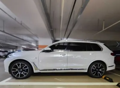 BMW X7 2022, 93370 км, за 48040.03 USD