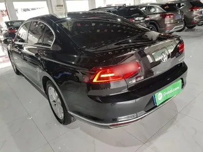 Volkswagen Magotan 2018, 52400 км, за 11433.18 USD